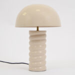 Lampe métal émaillé beige Ht 45 cm